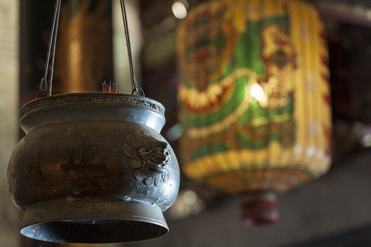 Penang Pot and Lantern