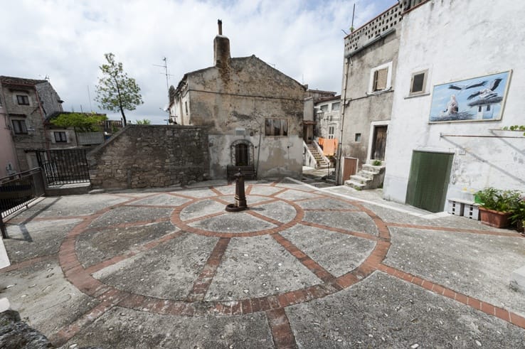 Vico del Gargano Round Square