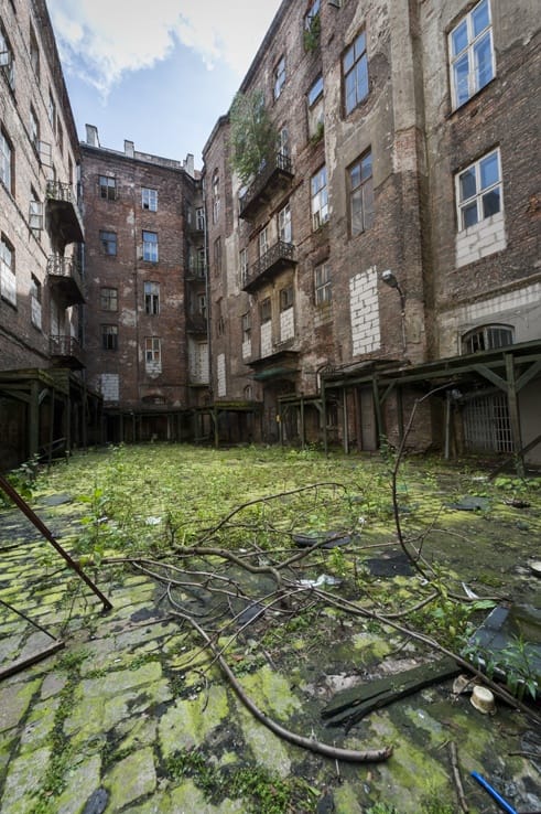 Adventure Warsaw Abandoned Courtyard