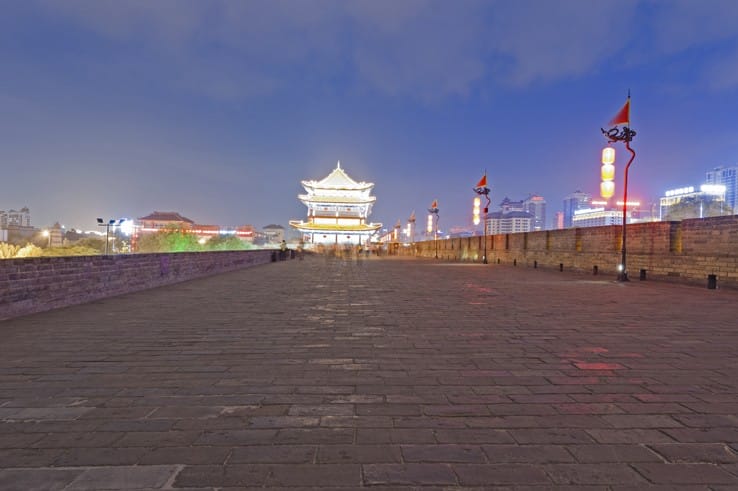 things to do in Xian Wall Night