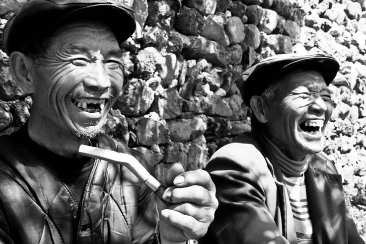 men laughing hutong