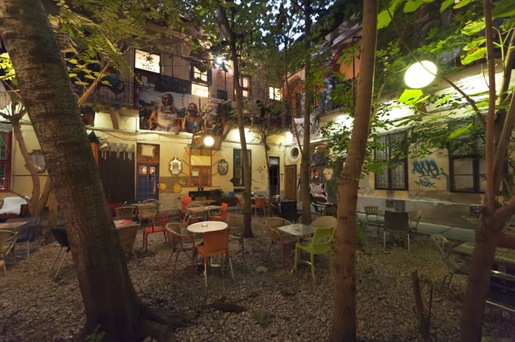 Budapest Ruin pubs Grandio