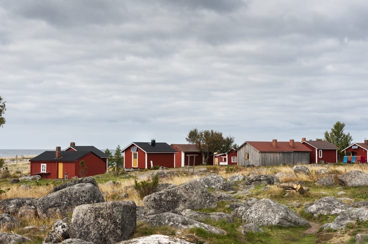 Maakalla island village view