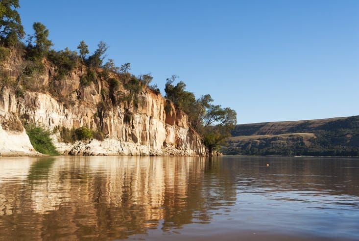 Tsiribihina Cliffs and River