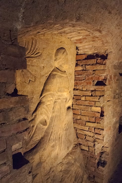 osimo underground st francis carving