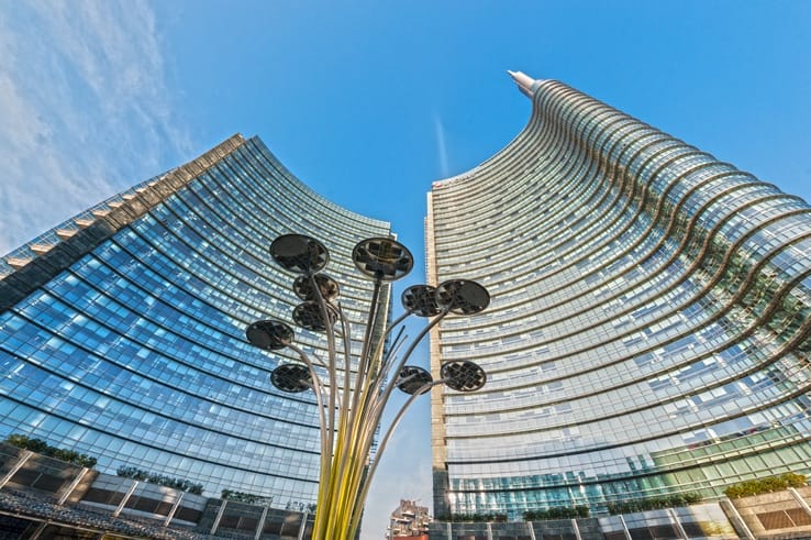 Unicredit building artemide lamp milan