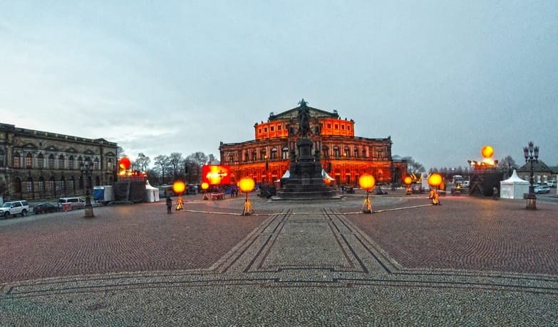 semperoper dresden night