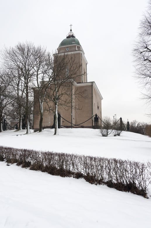 suomenlinna church winter