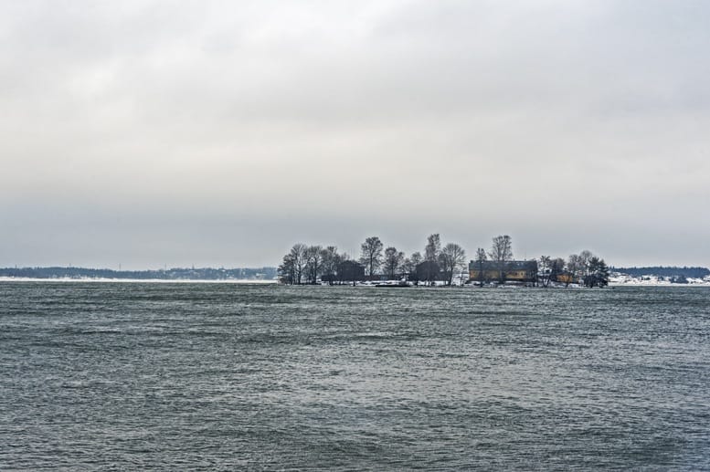 helsinki island winter