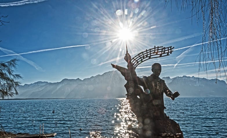 stravinsky statue sun flare montreux