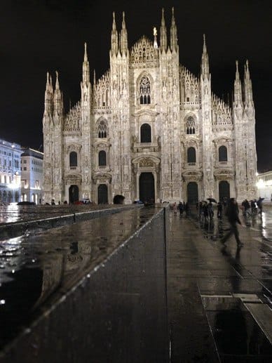 duomo milan night