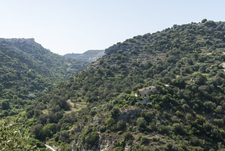 ragusa iblei mountains view