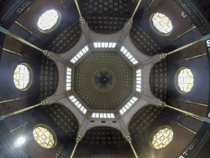 rumbach synagogue ceiling