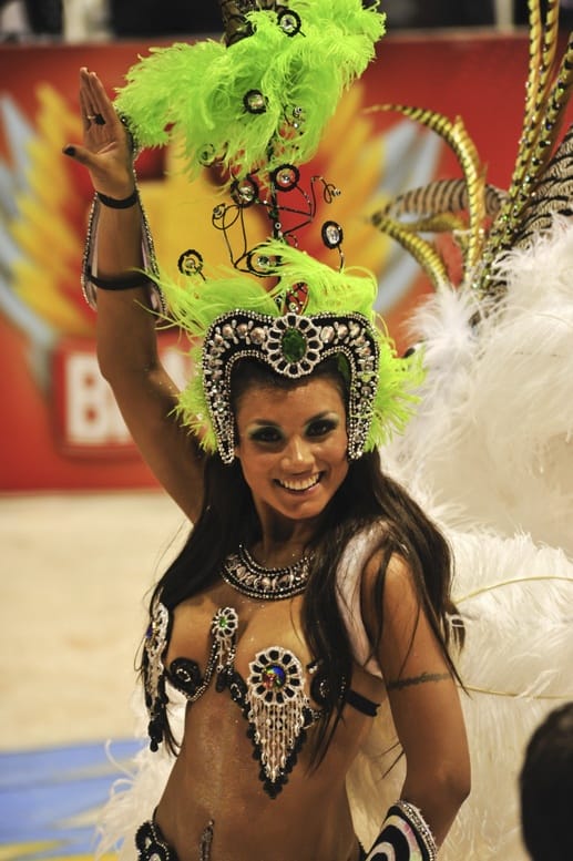 carnival gualeguaychu green girl