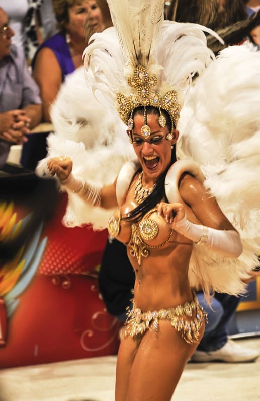 carnival gualeguaychu dancing girl
