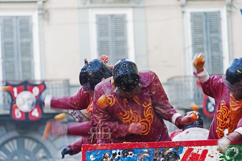 ivrea carnival oranges hit