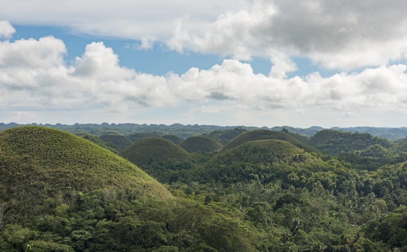 things to do in bohol chocolate hills