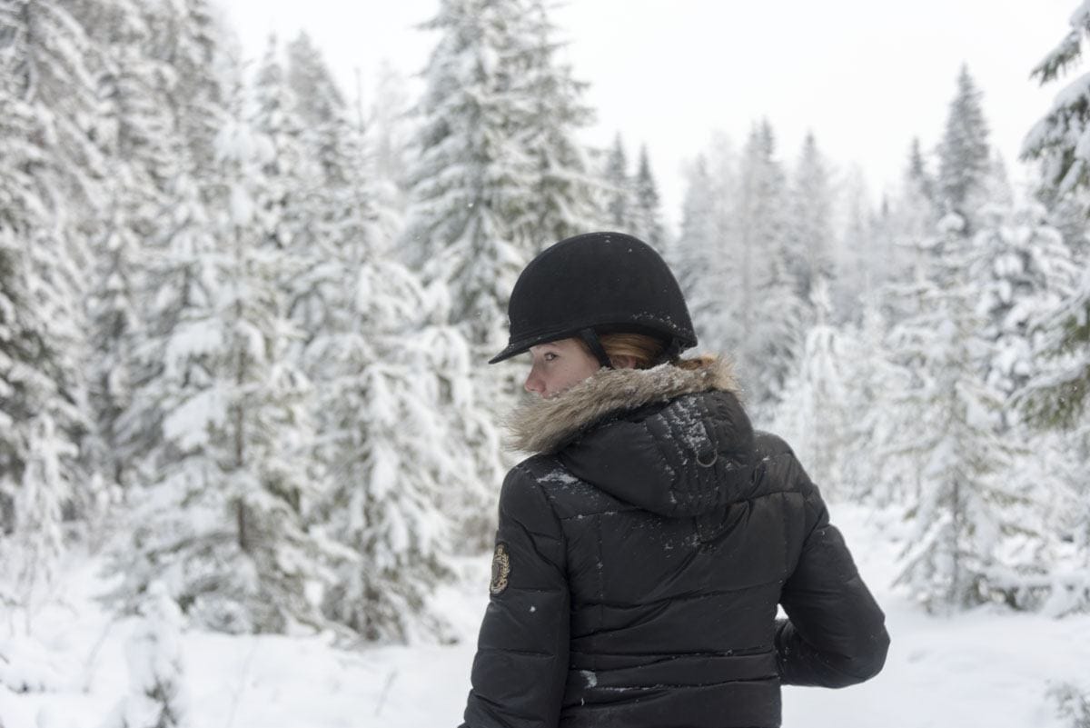 horseriding finland winter girl