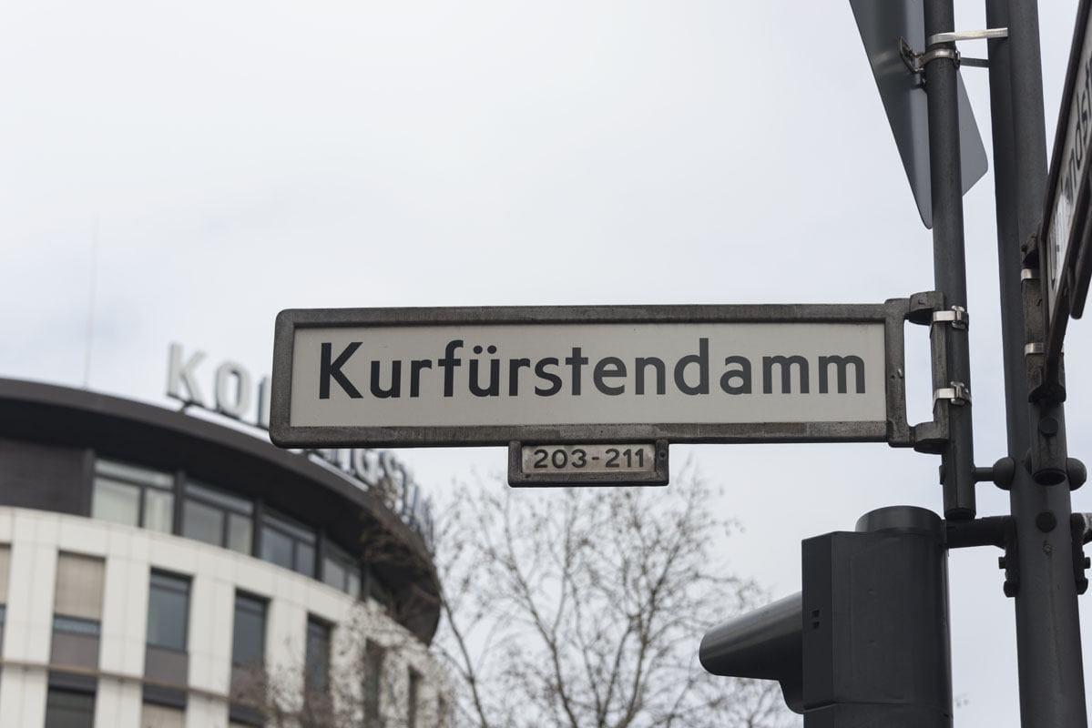 kurfustendamm berlin street sign