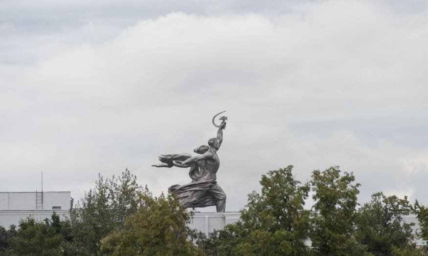 communist-statue-moscow
