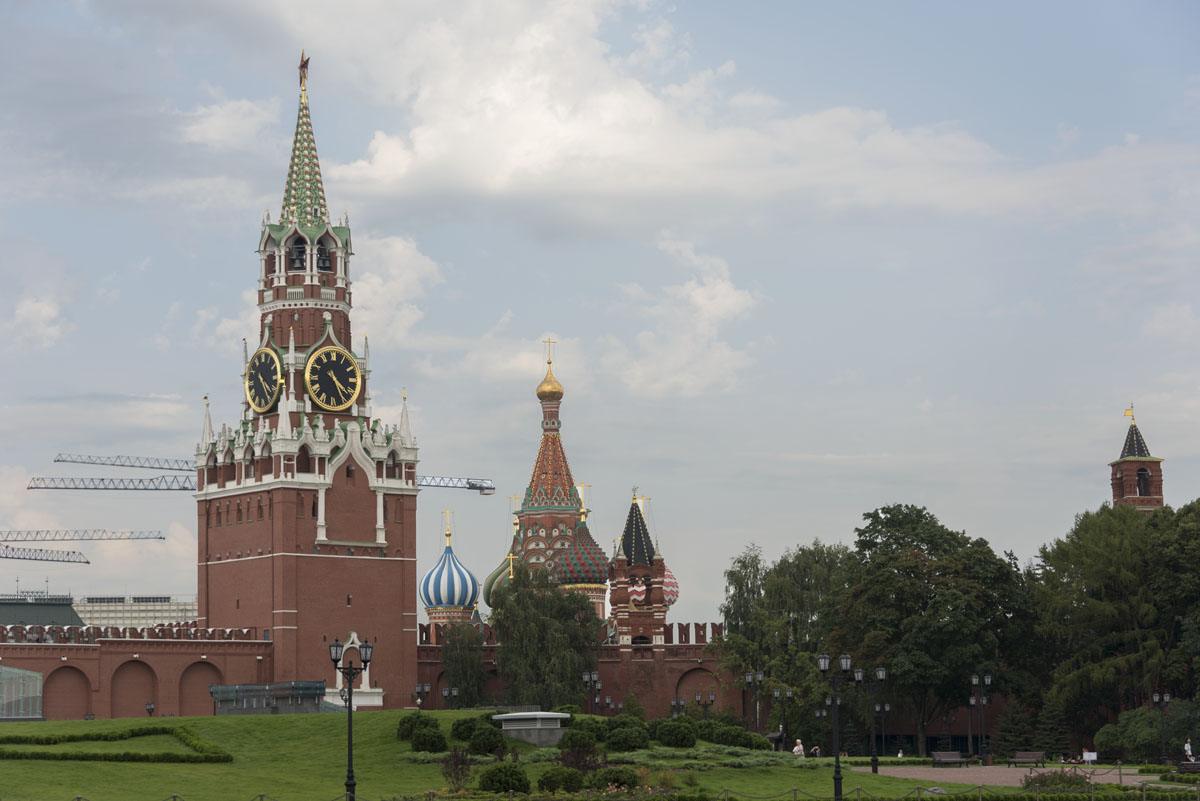 kremlin-red-square-view