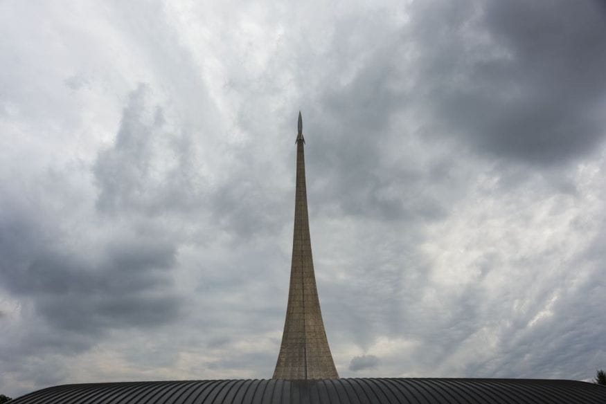 moscow-cosmonaut-monument