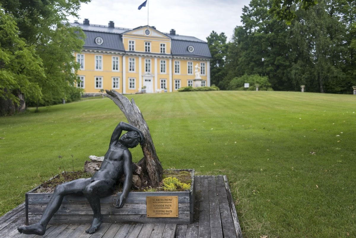 mustionlinna-manor-sculpture