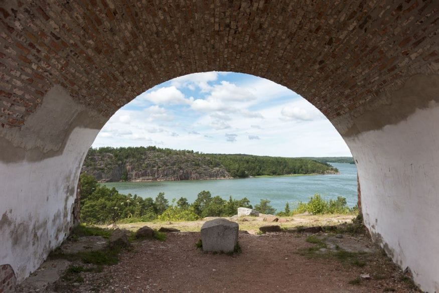 aland-islands-bomasund-fortress-arch