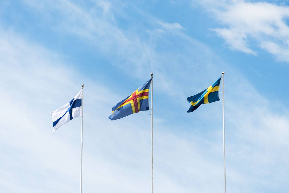 aland-islands-flag-finnish-swedish