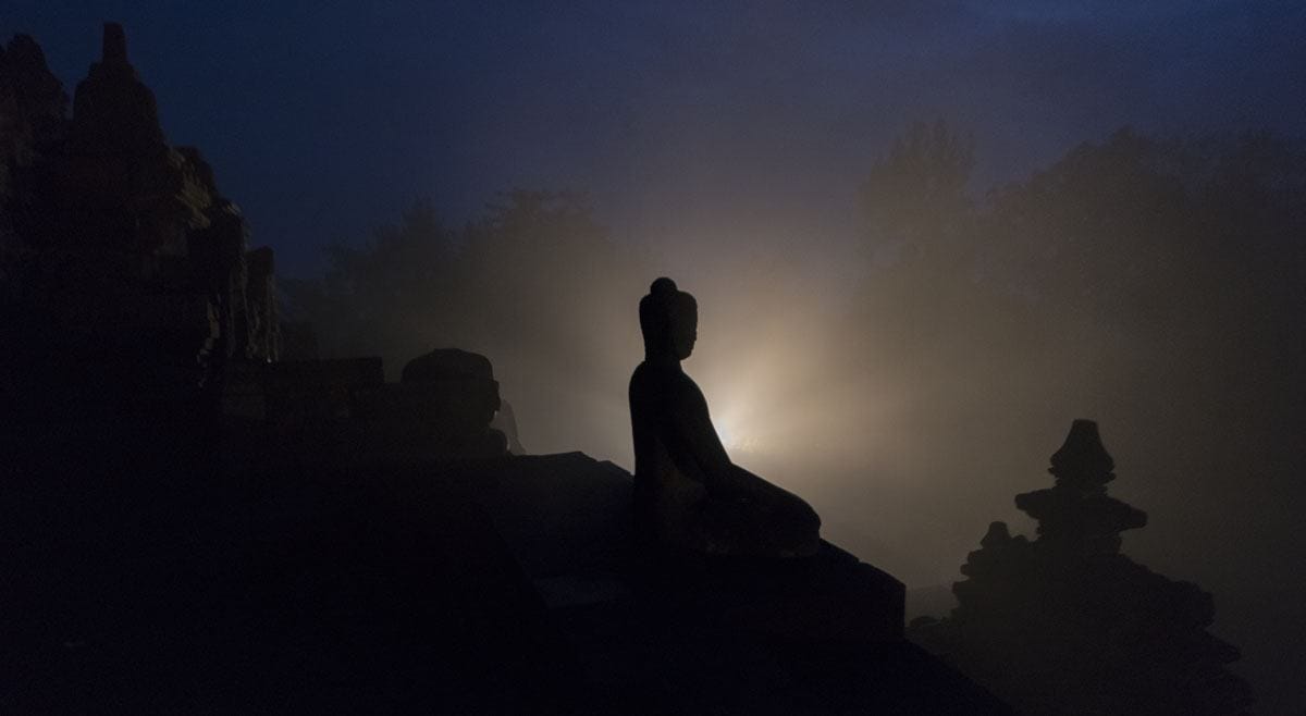 borobudur-buddha