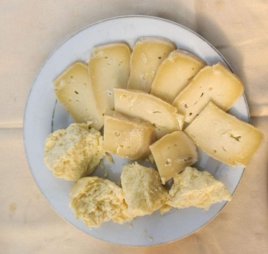 what-to-eat-in-herzegovina-cheese-in-oil