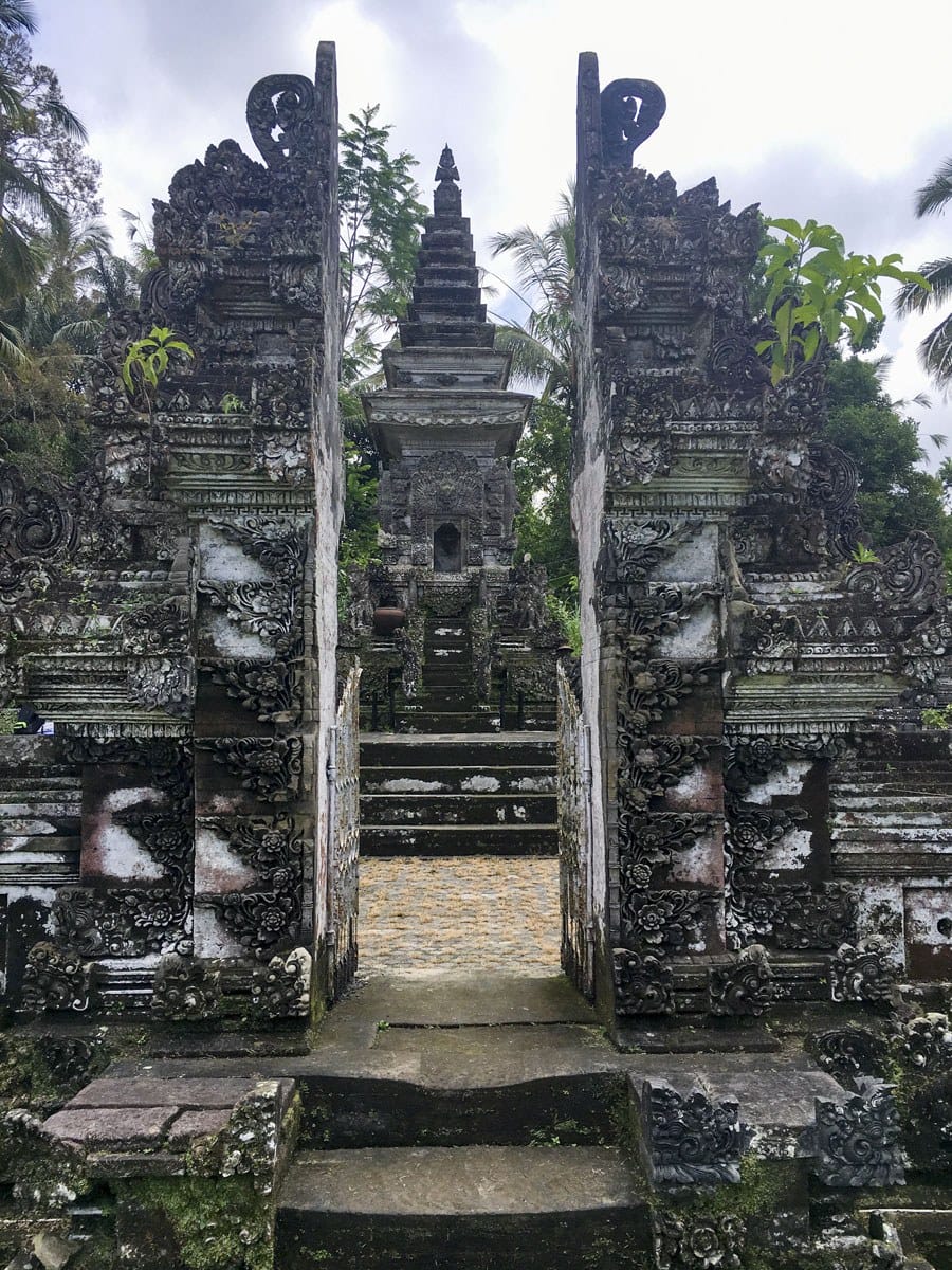 penglipuran bali monument 1