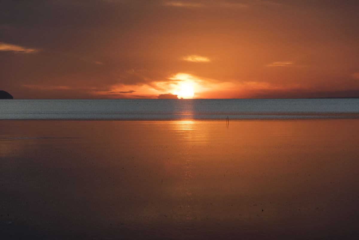 siquijor philippines red sunset