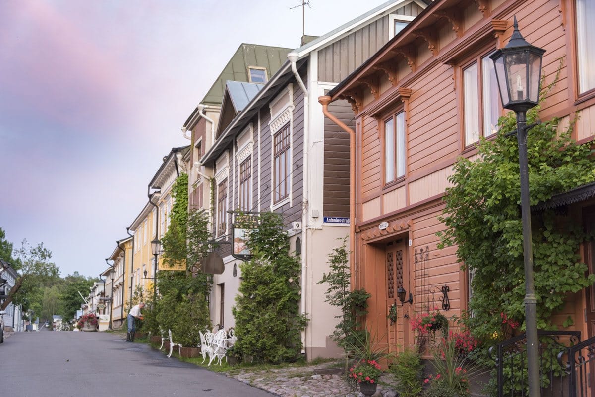 visit naantali midnight