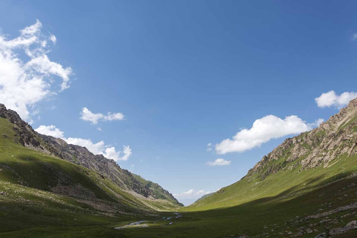 kyrgyzstan valley