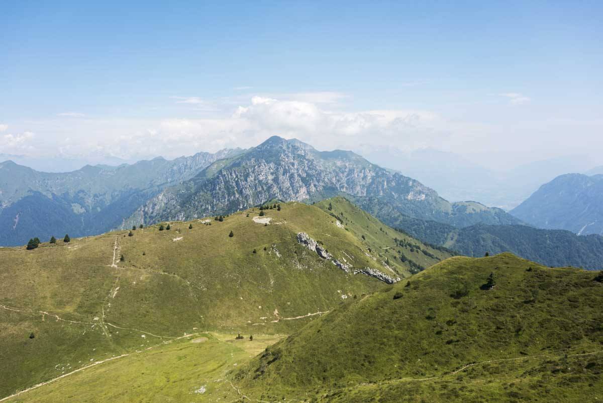 lake garda summer mountains