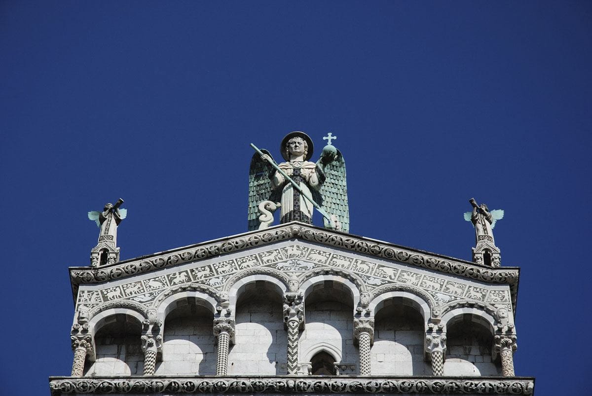 tuscany in spring lucca 2