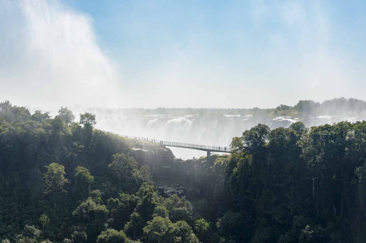 victoria falls zambia walkway