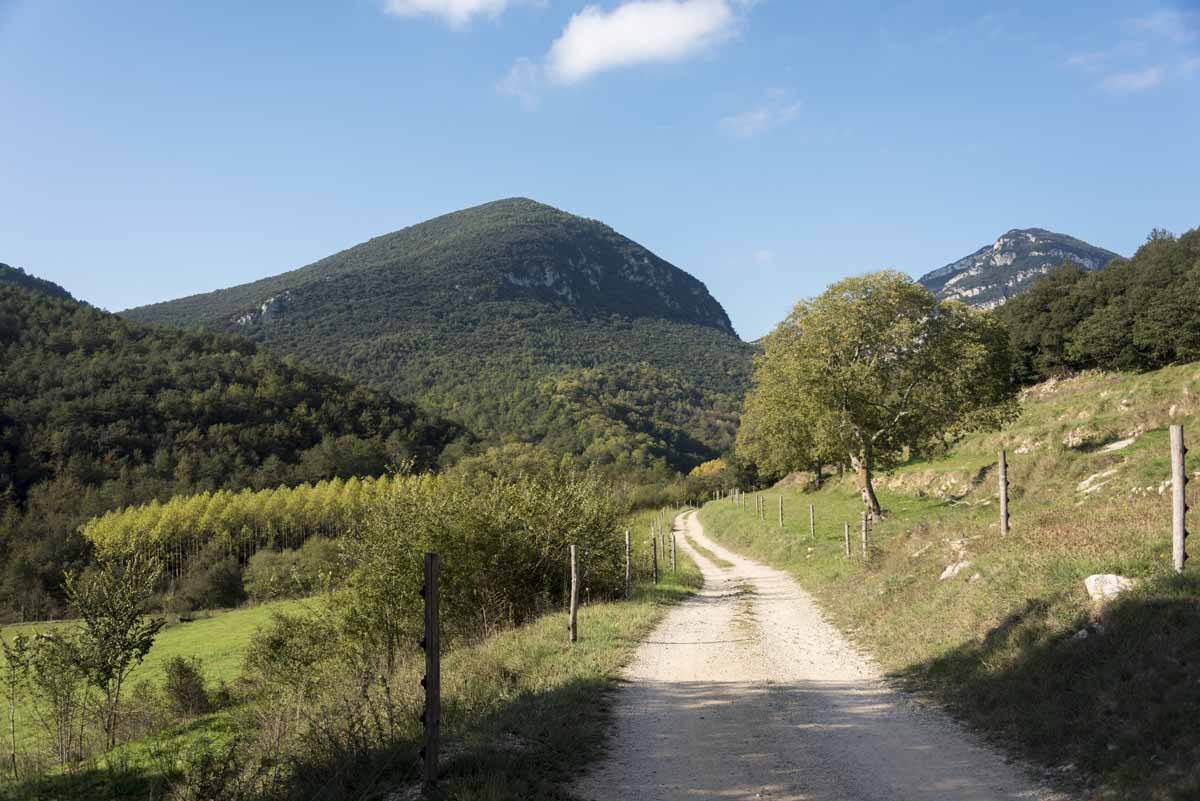 hiking pyrenees GR1