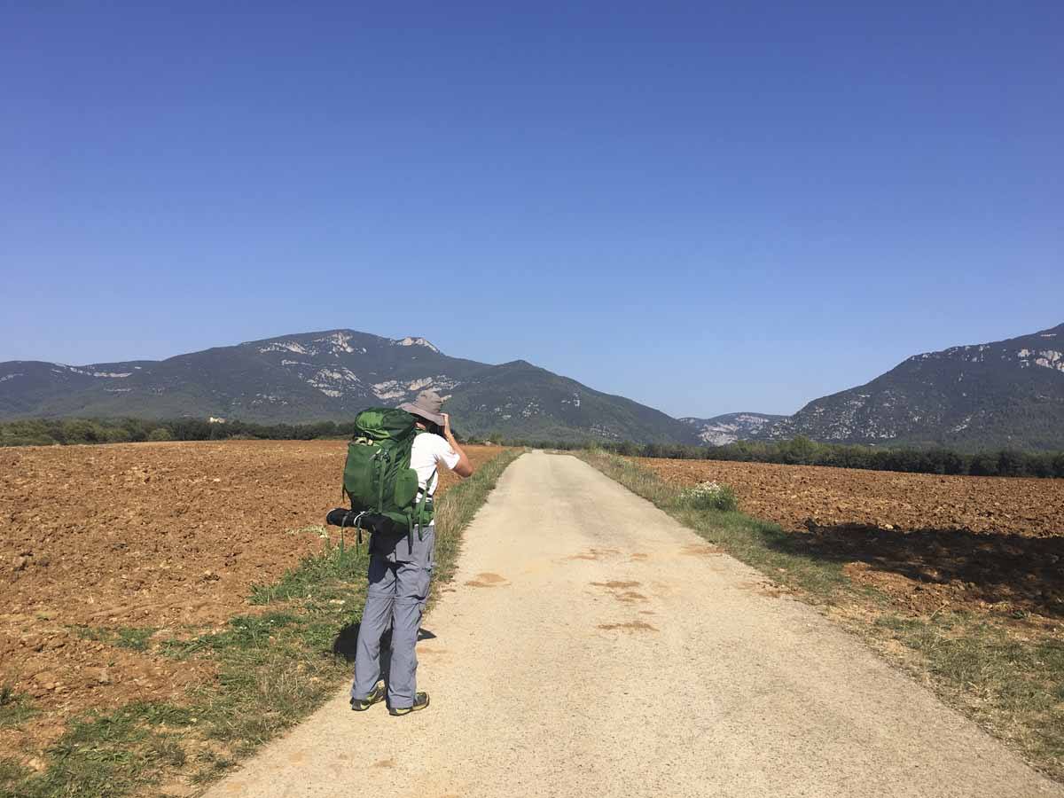 packing hiking pyrenees