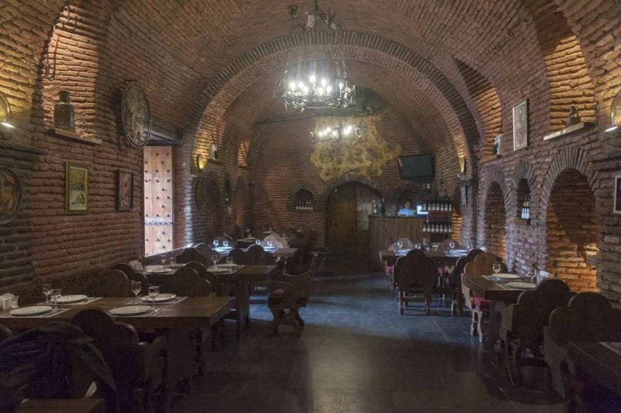 old walls restaurant tbilisi