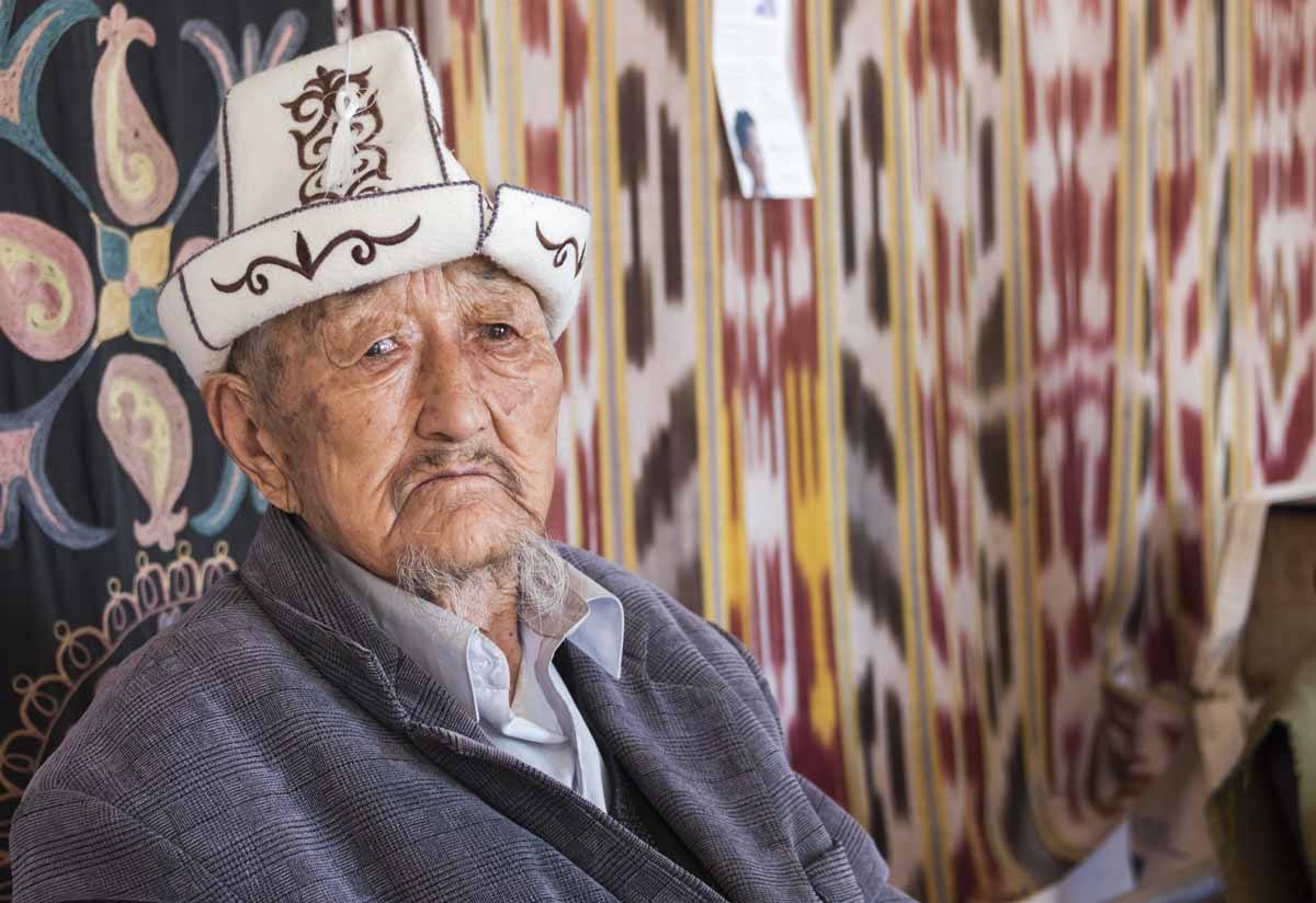 old man kyrgyzstan traditional ha