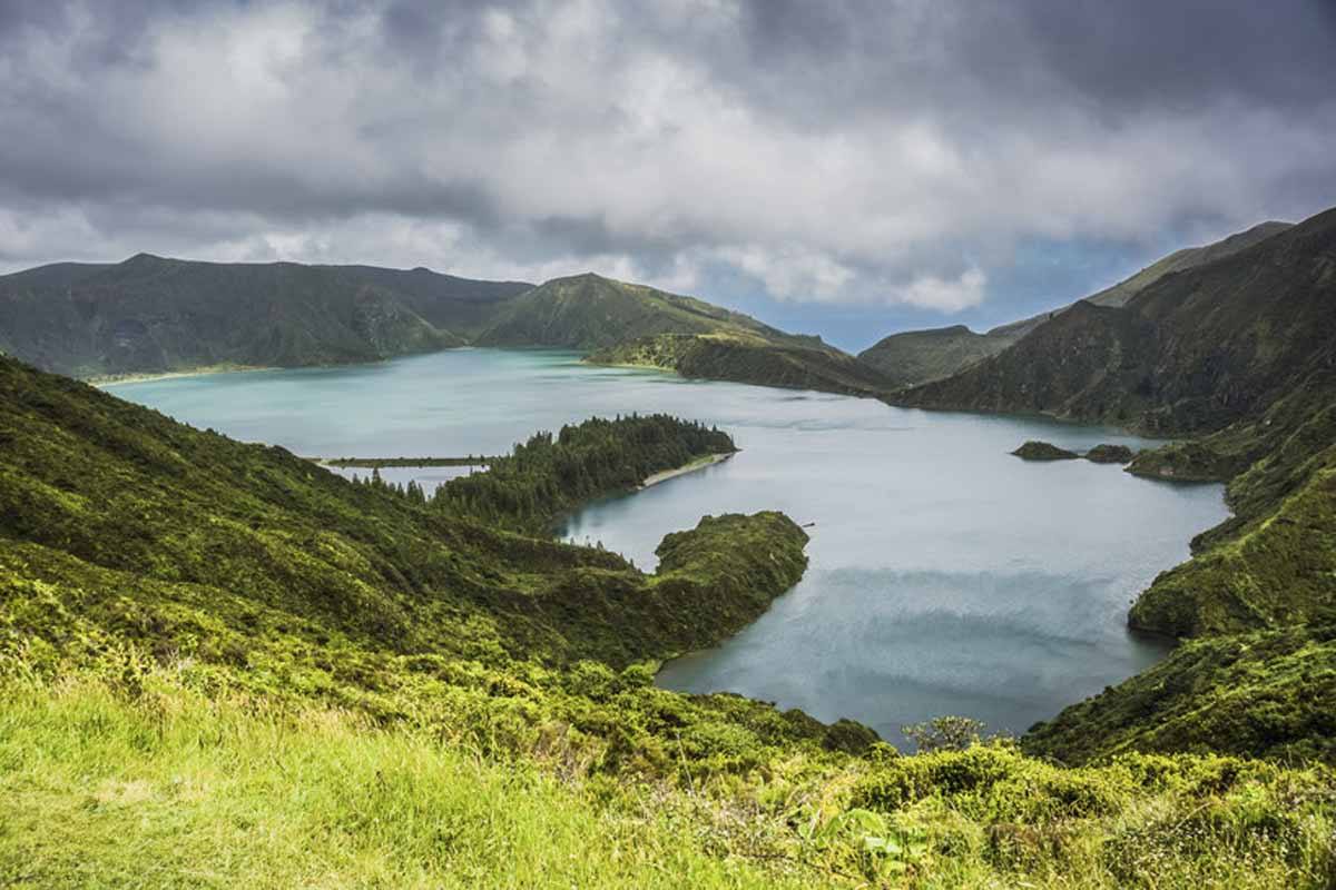 Azores Paulina on the road