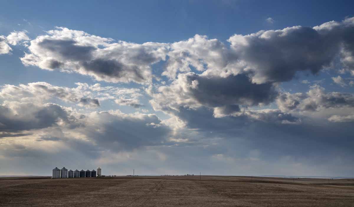 drumheller prairie clouds