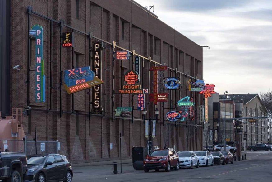 things to do in edmonton neon museum