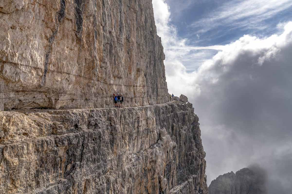 bocchette centrali via ferrata brenta dolomites ledge