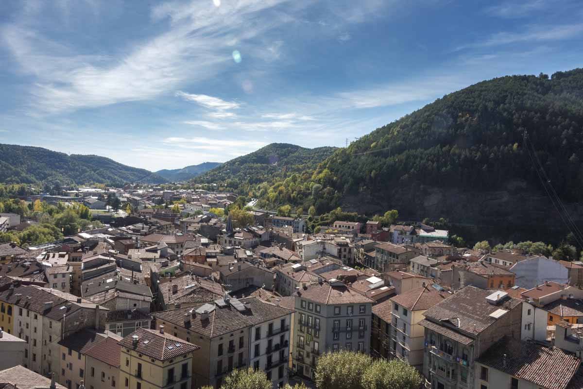 ripoll city view