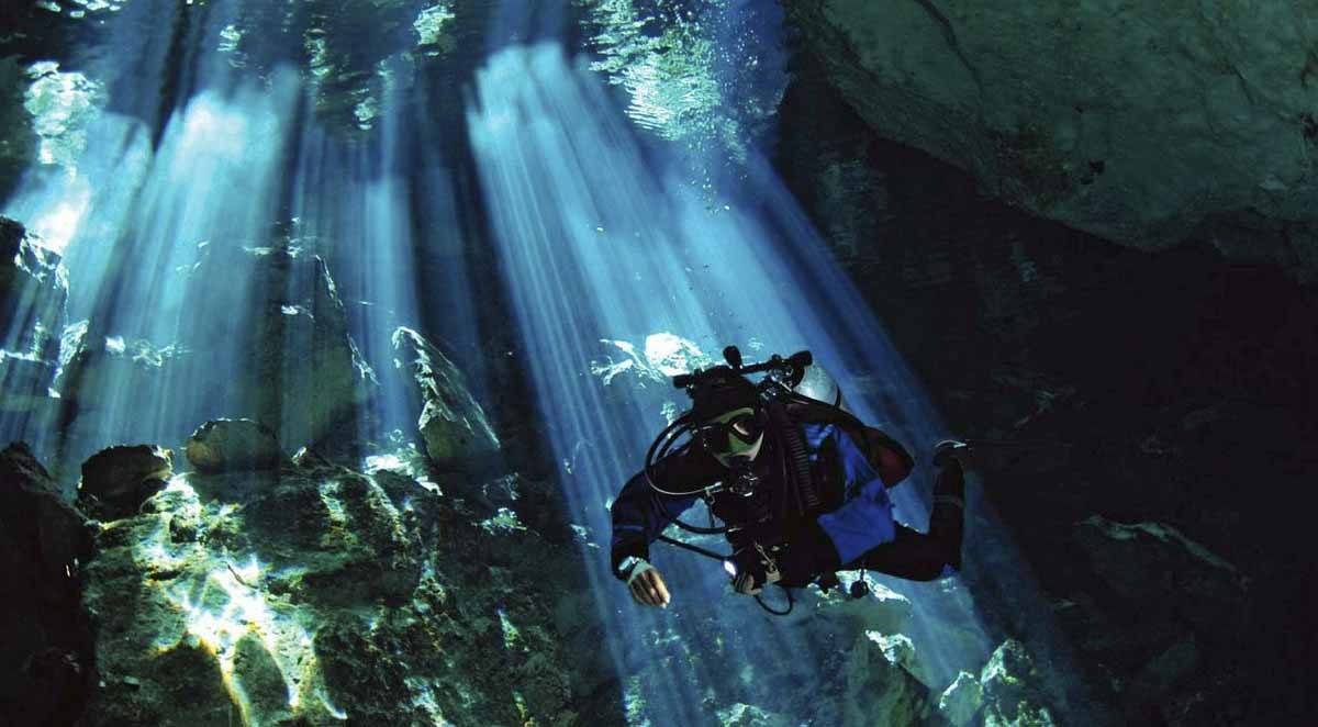 cenote diving tulum
