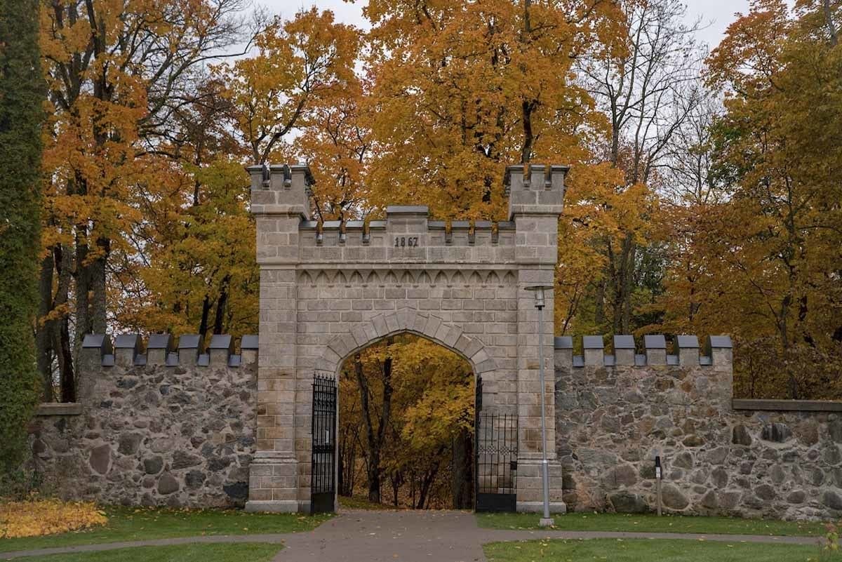 sigulda medieval castle entrance