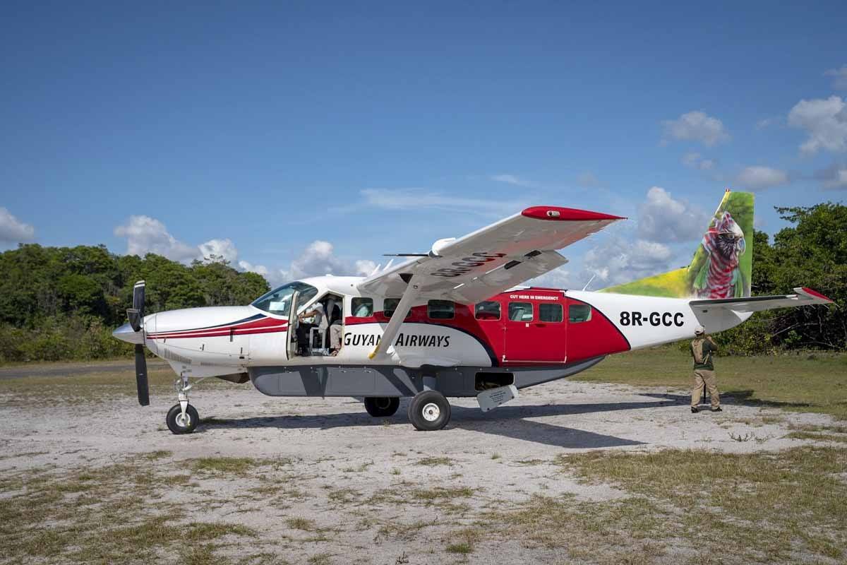 trans guyana airlines plane